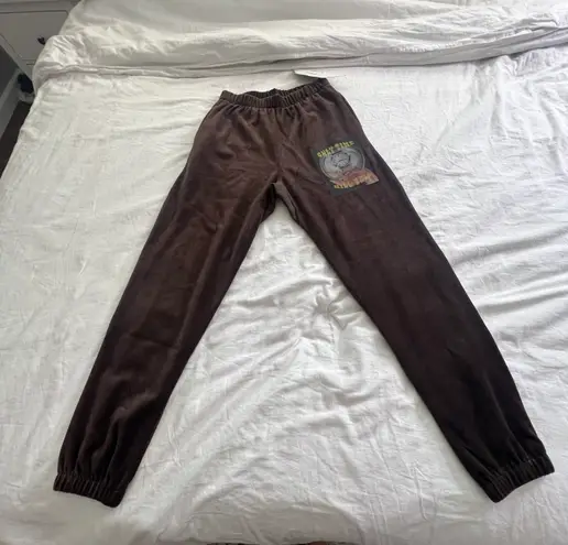 Boys Lie “only time will tell” brown velour velvet graphic jogger sweat pants M