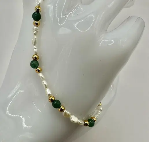 Jade freshwater Pearl stretchy bracelet Green