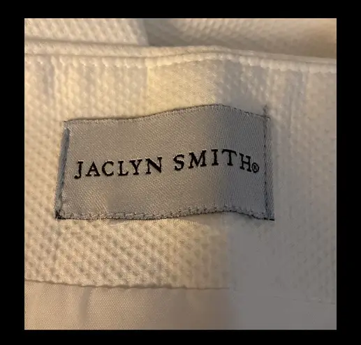 Jaclyn Smith white lined skirt. Size larg