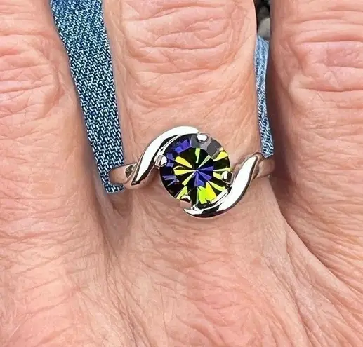 Handcrafted sparkly ring made with Swarovski crystal rhodium size 7.5 Silver