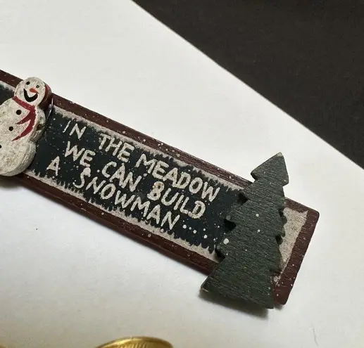 Christmas Holiday Brooch Pins Lot Of 17 For Crafts Projects Or Repair