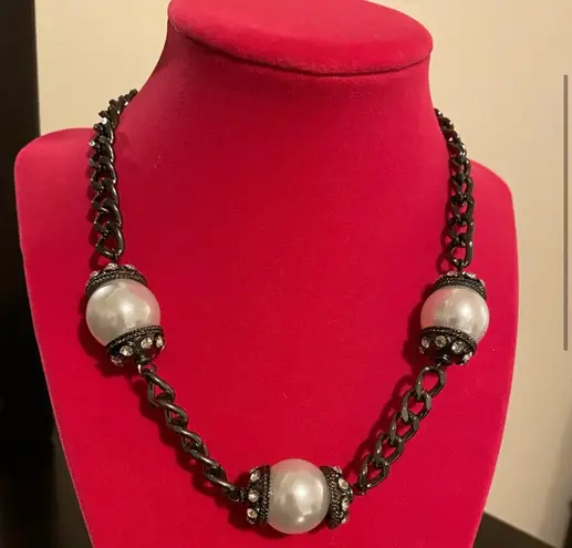 Chunky Bauble Pearl Statement Necklace