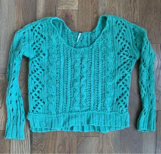 Free People  Green Cable Knit Sweater Size Small