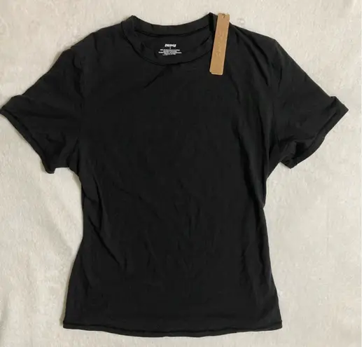 SKIMS Fits Everybody T-Shirt M