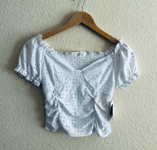 White Puff Sleeve Ruffled Blouse