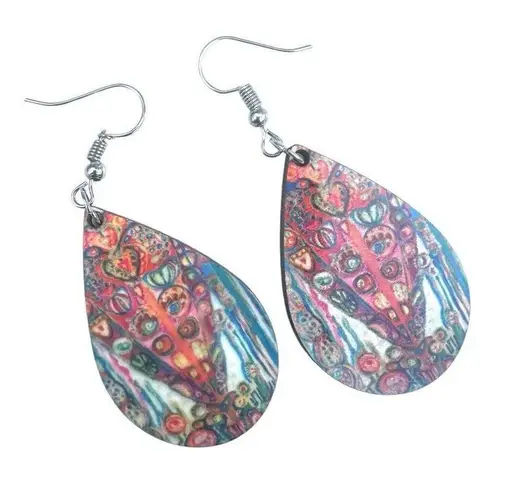Design teardrop earrings