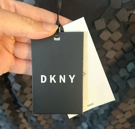 DKNY  SIZE 6 Black Cocktail Dress