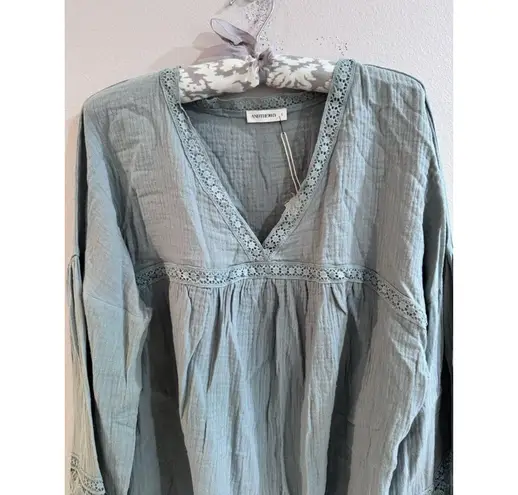Andthewhy Revolve Lace Detailed Gauzey V Neck Blouse Top Large Sage Green NWT
