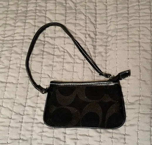 Coach Small  wristlet