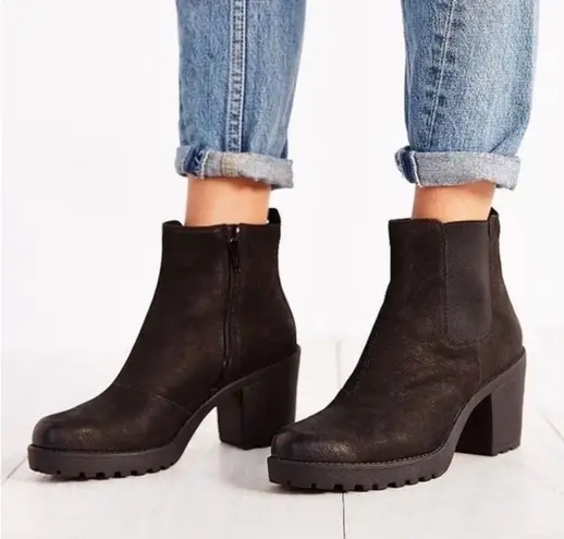 Vagabond Grace Brushed Nubuck Bootie Size 39 or US 9