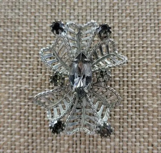 Vintage Silver Coated Flower Brooch Pin With Center Gemstone Six Petals Sparkle