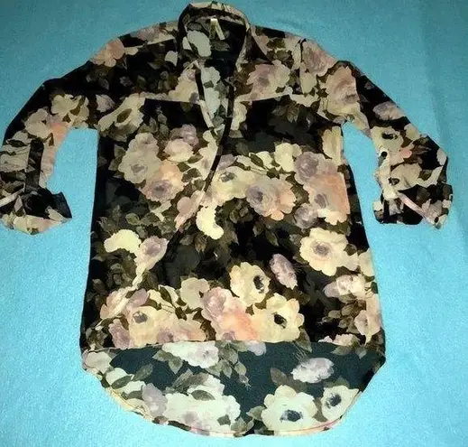 Live 4 Truth LOVE 4 TRUTH floral wrap semi sheer snap closure hi-low tunic NEW size S