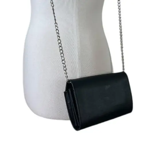 Black Silver Crossbody Chain Link Shoulder Strap Snap Closure Vegan Small Mini