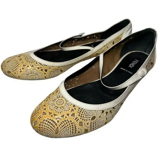 Fendi  Women’s 38.5 7.5 Yellowed White Laser Cut Patent Leather Mary Jane Flats