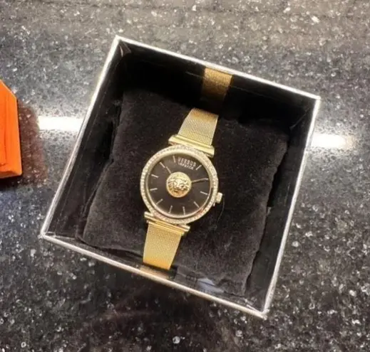 NWT VERSUS VERSACE Brick Lane Gold Mesh 34MM Stainless Steel Bracelet Watch