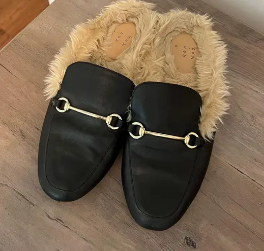 Fuzzy Mules Size 7