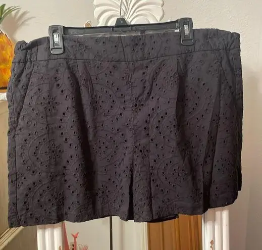 Apt. 9 ✔️✔️✔️BOGOHO ✔️✔️✔️Black Eyelet Shorts