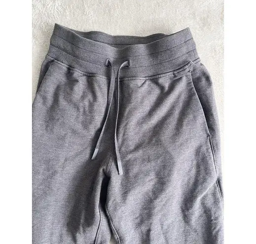 Lululemon Rest for Resilience Jogger Sz 2 French Terry Heathered Moonwalk