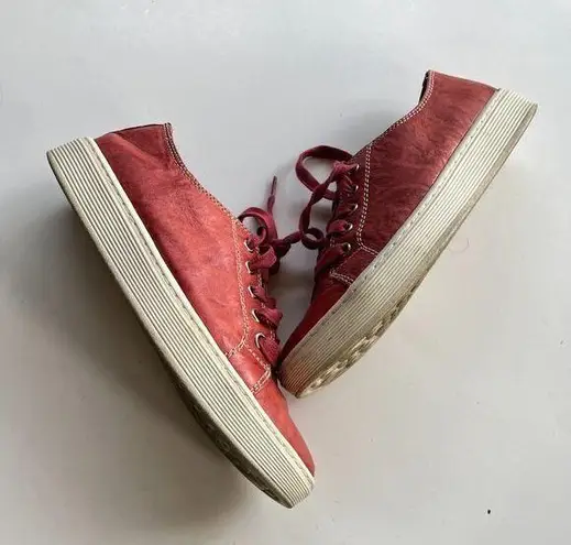 Sofft Baltazar Women's Red Leather Sneakers Lace Up Low Top 1105132 Size 8.5 M