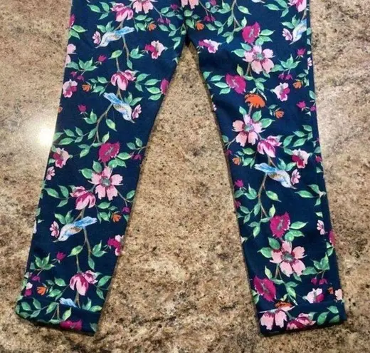 Time And Tru Pants Skinny Jegging Stretch Capris‎ Floral Womens Size Small Cropped Jeans Blue