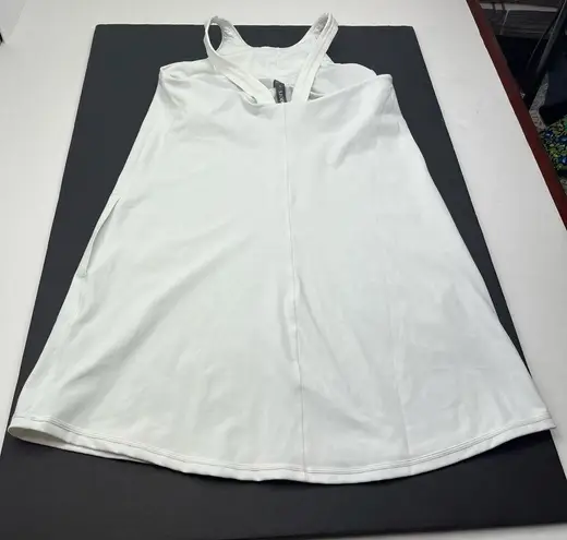 Vuori Volley Dress Womens Size Large White Two Pockets Shelf Bra Athletic *FLAW*