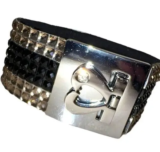 Super cool rhinestone studded bracelet with silver heart clasp Blue