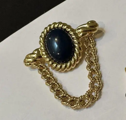 Monet Gorgeous Signed  Gold Tone / Blue Set Brooch Pin / Pendant