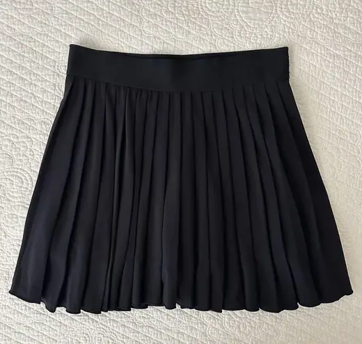 TNA Aritzia Tnamove Tennis Micro Skirt w/ Shorts Pleated Golf Black Mini Women’s Size M