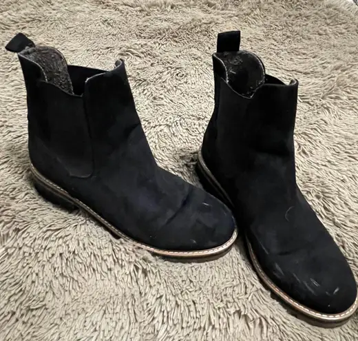 Kensie Black Chelsea Boots