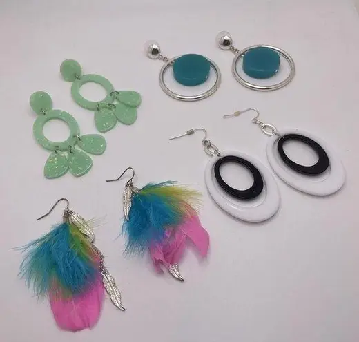 Dress Up Lot Of 4 Fun Women’s Costume Earrings Pierced Dangle Drop 