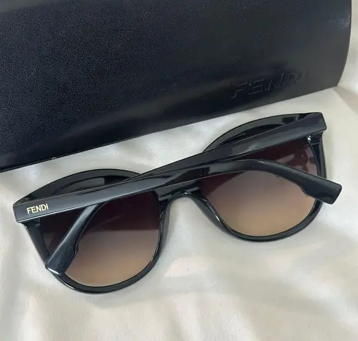 Fendi Cat eye Sunglasses