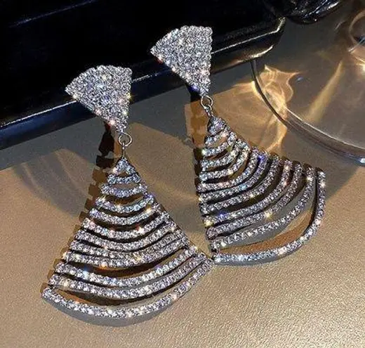 Women's Silver Plated Fan