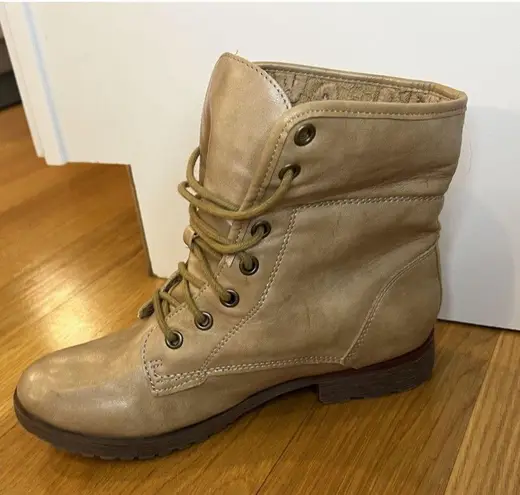 ROCK & CANDY Women’s Size 7.5 Spray Paint Lace Combat Boots Faux Leather Tan Brown
