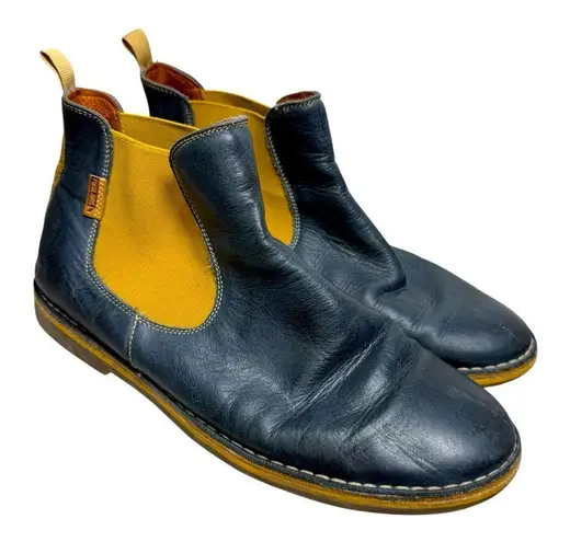LIKE NEW PIKOLINOS Royal Pull on Chelsea Boots Sz 40 Gold