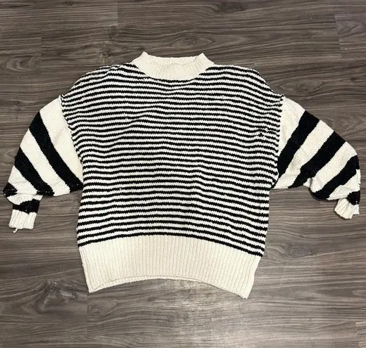 Ces Femme Striped Sweater Women’s Medium Black White Knit Pullover Fall Cozy