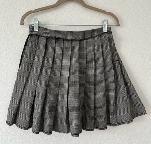 Brandy Melville Schoolgirl Grey Plaid Pleated Mini Skirt