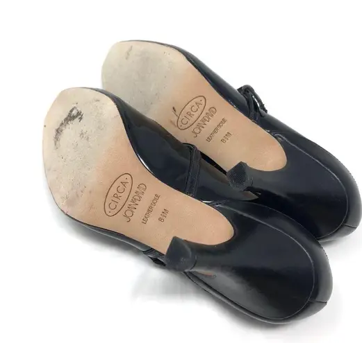 Joan & David black patent/leather Mary Jane shoes, size 8.5