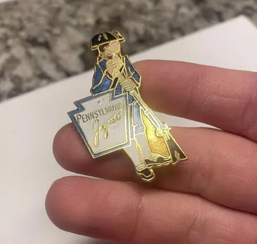 Pennsylvania Joyces Enamel Musketeers Costume Brooch /Pin