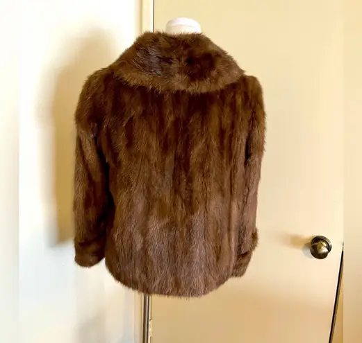Sable fur coat with a brand new lining size 8 Brown