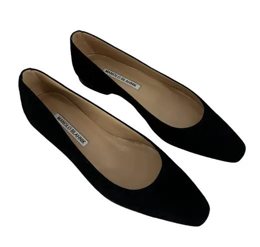 Manolo Blahnik Gelista Suede Ballet Flats in Black