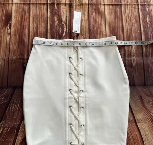 Cupcakes and Cashmere Women's Lace Front Mini Skirt Ivory Size Small