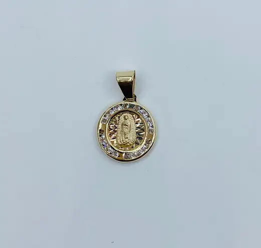 10k solid gold pendant Virgin Mary small charm