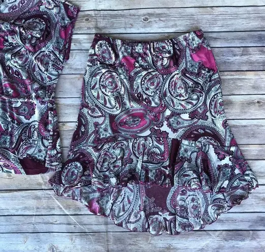 Maternite Women Outfit S Paisley Cowl Neck Top Ruffle Shark Bite Skirt Maternity Size undefined