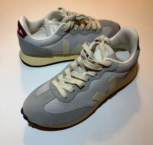 VEJA RIO BRANCO II ALVEOMESH Sneakers NWOT