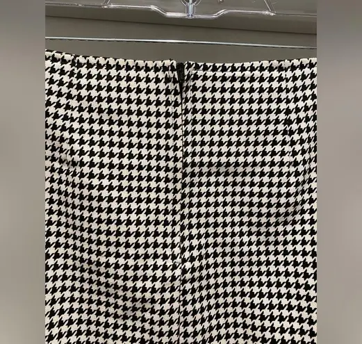 Motel Rocks MOTEL Zida Black & White Houndstooth Plaid Fitted Short Mini Zida Skirt - S