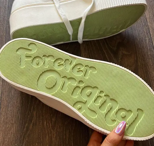 Funday Platform Sneaker Size 9