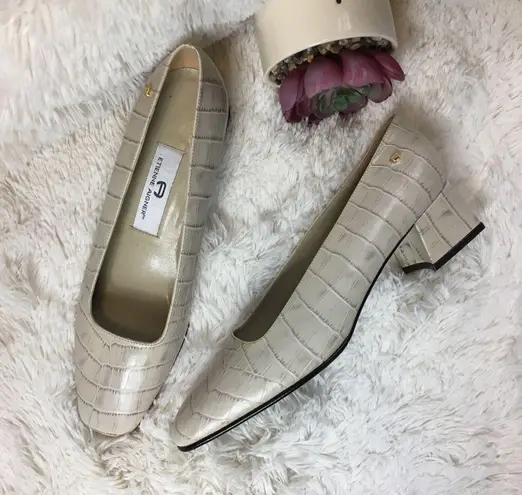 Etienne Aigner Vintage Animal Print Professional Heels 8