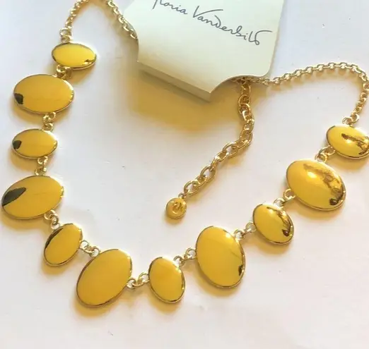 Gloria Vanderbilt  Gold Tone Classic Statement Necklace