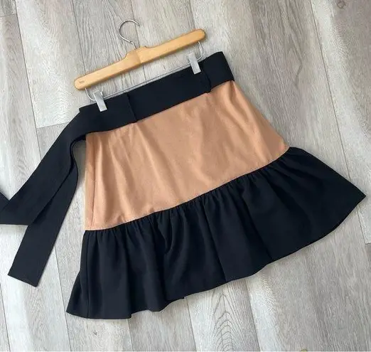 Karina Grimaldi Skirt colorblock mini black beige (L) formal luxury rich girl