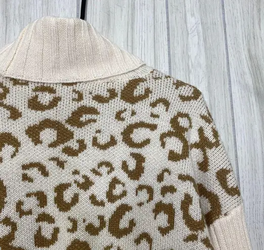 Nine West  Ribbed Leopard Animal Print Turtleneck Sweater size L Large